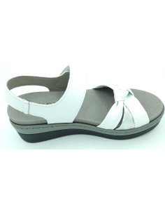 PUCHE Sandalia cuña blanco plata 2