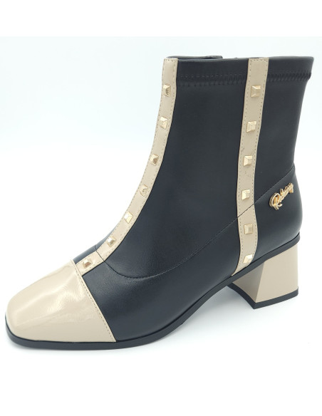 ROCKAWAY botin tachuelas tacon bajo